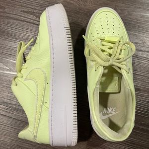 Nike Air Force 1 sage low